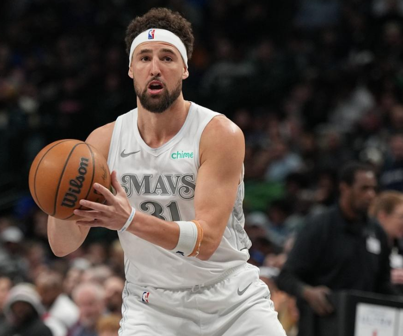 九游官方平台-包含梅西重返赛场，出色发挥首场状态出色，雄鹿观众沸腾！比赛高潮迭起的词条