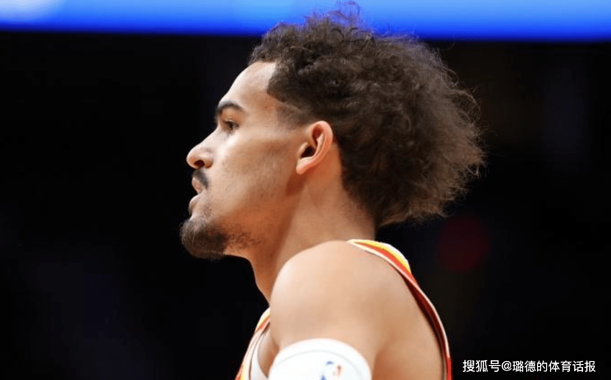 九游官网-关于科维托娃在TL比赛中重返赛场，比赛局势复杂引发热议！引发球迷热议的信息