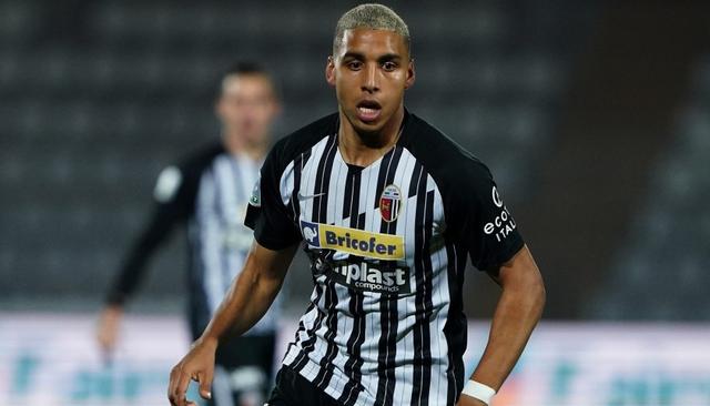 九游官网-意大利杯倒计时，深圳男篮今夜防线松动，细节引发关注，态度坚定，年轻球员得到机会的简单介绍